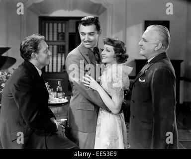 Spencer Tracy, Clark Gable, Claudette Colbert, Frank Morgan, sul set del film, 'Boom Town', 1940 Foto Stock