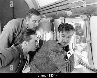 Edward Everett Horton, John Howard, Ronald Colman, sul set del film "Orizzonte Perduto", 1937 Foto Stock