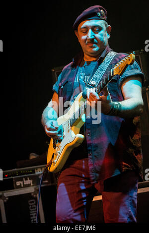 Milano Italia. Il 13 gennaio 2015. La rock band italiana LITFIBA suona dal vivo presso il music club Alcatraz durante il 'Tetralogia degli elementi Tour' Credito: Rodolfo Sassano/Alamy Live News Foto Stock