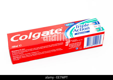 Scatola di Dentifricio Colgate su sfondo bianco Foto Stock