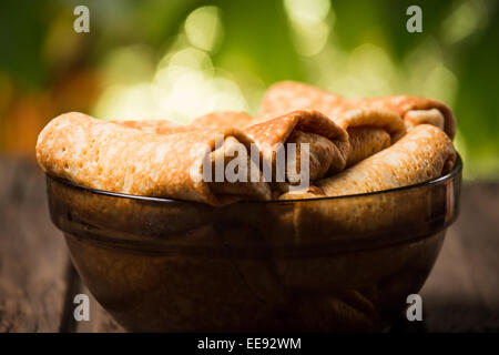 Frittelle con cottage ripieno di formaggio Foto Stock