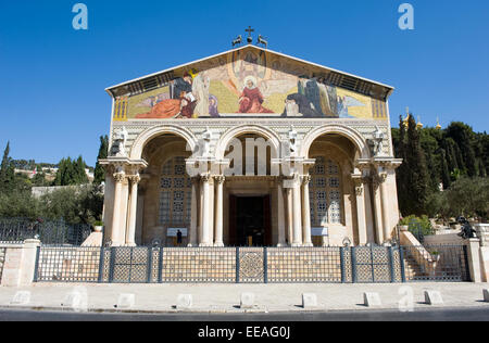 La Chiesa di tutti i popoli o "Basilica dell Agonia' sul monte degli Ulivi di Gerusalemme Foto Stock