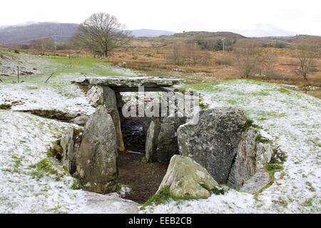 Capel Garmon Neolitico camera di sepoltura, Galles Foto Stock