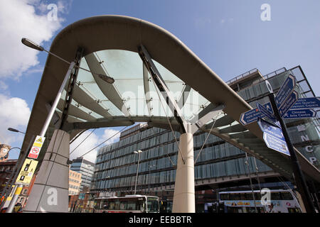 Inghilterra, Manchester, terminal degli autobus di Shudehill Foto Stock