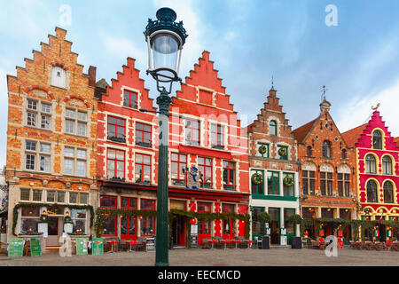 Natale Grote Markt square di Brugge, in Belgio. Foto Stock