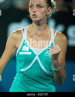 Sydney, Australia. 16 gennaio, 2015. Venite a. Karolina Pliskova della Repubblica ceca durante la finale contro la eventuale vincitore e i compagni di paese donna Petra KVITOVA della Repubblica ceca presso l'apia International Sydney. Credito: Tony Bowler/thats my pic/Alamy Live News Foto Stock