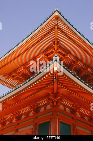 Tempio in cima Koyasan - Konpon Daitō nella Garan tempio complesso. Foto Stock