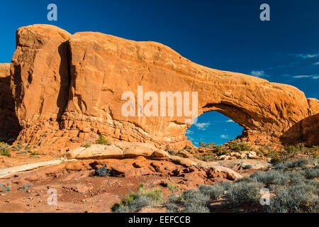 Finestra del nord Arch, Arches National Park, Utah, Stati Uniti d'America Foto Stock