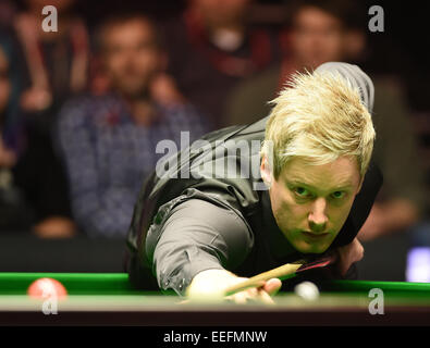 Alexandra Palace di Londra, Regno Unito. Xvii gen, 2015. Masters Snooker Semi Finale. Robertson guardando molto calma Credito: Azione Sport Plus/Alamy Live News Foto Stock