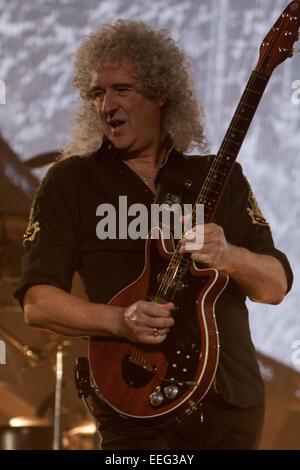 Londra, Regno Unito. Xvii gen, 2015. 17 Jan 2015: Londra, Regno Unito - Queen + Adam Lambert effettuando in corrispondenza di O2 Arena, Londra Credito: Andrew Spiers/Alamy Live News Foto Stock