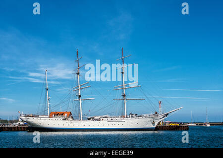 Un windjammer nel porto di Stralsund (Germania). Foto Stock