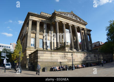 La Harris Museum & Art Gallery, Café, Shop e la libreria di Harris sulla piazza del mercato in Preston, Lancashire.. Foto Stock