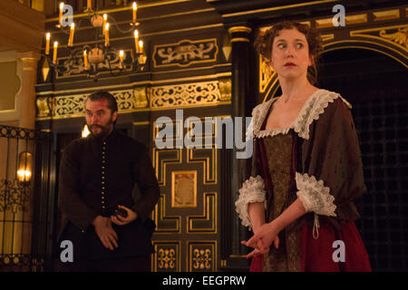 Londra, Regno Unito. Il 17 gennaio 2015. Nella foto: Hattie Morahan come Beatrice-Joanna e Trystan Gravelle come Deflores. Photocall per il Changeling di Thomas Middleton e William Rowley al Sam Wanamaker Playhouse/Globe Theatre, Londra, Regno Unito. Il gioco è diretto da Dominic Domgoole starring Hattie Morahan come Beatrice-Joanna e Trystan Gravelle come Deflores. La riproduzione dal 15 gennaio al 1 marzo 2015. Foto: Bettina Strenske Foto Stock