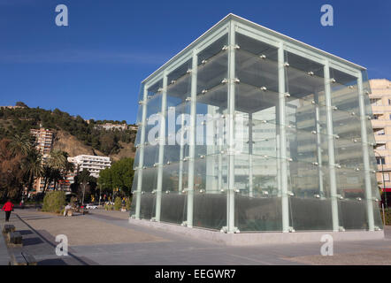 Il Pompidou Art Center, Muelle Onu, porto di Malaga, Costa del Sol, Spagna. Il Cubo è dovuto ad essere aperto nel 2015 . Foto Stock