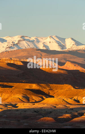 Montagne. Ait Ben Haddou. Il Marocco. Il Nord Africa. Africa Foto Stock