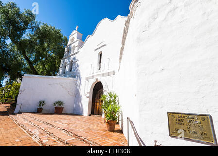 Basilica della Missione di San Diego de Alcala edificio. Sito storico. San Diego, California, Stati Uniti. Foto Stock