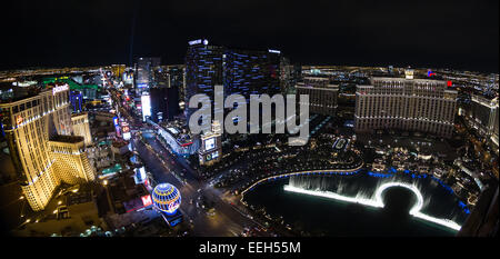 Las Vegas Nevada - 16 dicembre : Bellagio Fountain show in un ampia vista sulla città, vista dalla cima della Torre Eiffel, Dicembre 16 Foto Stock