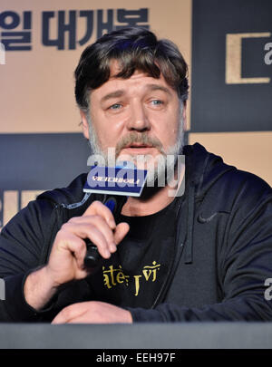 Seoul, Corea del Sud. Xix gen, 2015. Russell Crowe, 19 gennaio 2015, Seoul, Corea del Sud : regista e attore Russell Crowe partecipa alla conferenza stampa per il suo nuovo film "L'acqua rabdomante" al Ritz Carlton di Seul in Corea del Sud il 19 gennaio 2015. Credito: AFLO/Alamy Live News Foto Stock