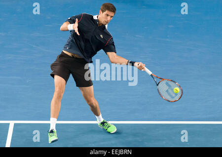 Melbourne, Australia. Xix gen, 2015. Federico Delbonis (ARG) in azione in un primo round match contro Nick Kyrgios (AUS) il giorno uno del 2015 Australian Open Grand Slam torneo di tennis a Melbourne Park a Melbourne, Australia. Sydney bassa/Cal Sport Media. Credito: Cal Sport Media/Alamy Live News Foto Stock