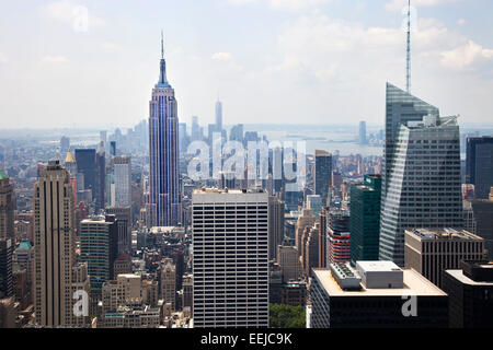 Cityscape, vista dal Rockefeller Center, in alto sulla roccia, grattacieli, Manhattan, New York, USA, America Foto Stock