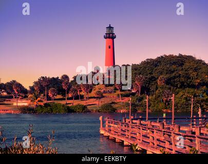 Giove faro della Florida, Stati Uniti d'America al tramonto Foto Stock