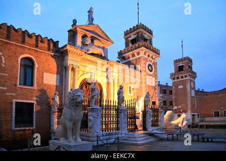 Ingresso 'Porta Magna" dell Arsenale, Castello, Venezia Foto Stock