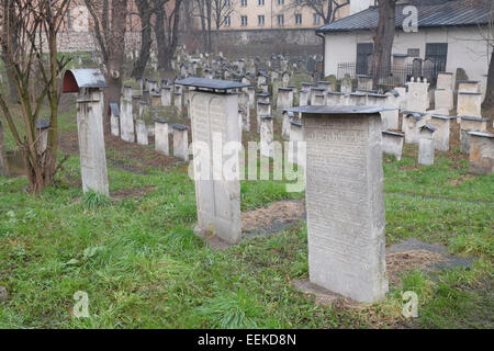 Il Cimitero Remuh (noto anche come il vecchio cimitero ebraico), Kazimierz, Cracovia in Polonia. Foto Stock