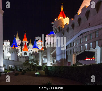 Las Vegas Nevada - 18 dicembre : vista del Excalibur Hotel and Casino Di notte, 18 dicembre 2014 a Las Vegas, Nevada Foto Stock