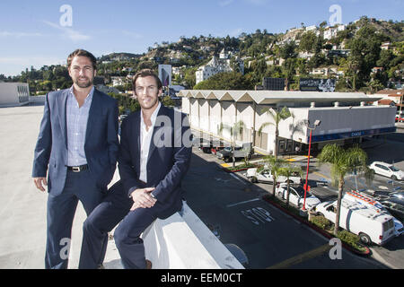 Los Angeles, California, USA. 9 Dic 2014. Tyler Siegel, sinistra e John Irwin del paesaggio urbano. © Ringo Chiu/ZUMA filo/Alamy Live News Foto Stock