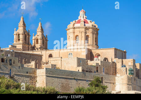 Malta Mdina Malta Cattedrale di San Paolo Cattedrale Metropolitana di San Paolo e skyline della città medievale murata Mdina Malta EU Europe Foto Stock