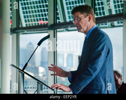 Allora il ministro per le città, università e scienza greg clark (circoscrizione tunbridge wells) gli indirizzi di un centro per le città evento Foto Stock