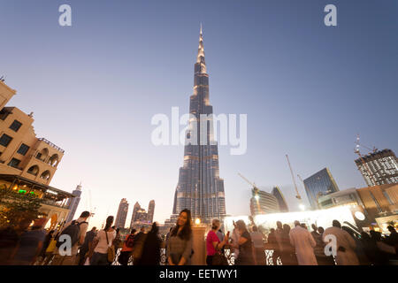 Il Burj Khalifa, Dubai, Emirato di Dubai, Emirati Arabi Uniti, Asia Foto Stock