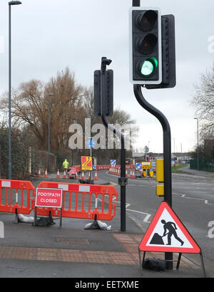 Lavori stradali e segni al semaforo vicino la Rolls Royce fabbrica in Bristol, 21 Gennaio 2015 Foto Stock
