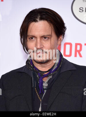 Hollywood, California, USA. Xxi gen, 2015. JOHNNY DEPP arriva per la premiere del film 'Mortdecai' presso il Teatro Cinese. © Lisa O'Connor/ZUMA filo/Alamy Live News Foto Stock