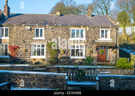 A schiera epoca vittoriana case in Chapel lane Holcombe Ramsbottom, opposta emmanuel chiesa,lancashire Foto Stock