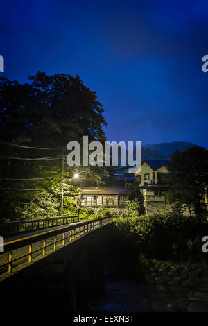 Tempio rosso in Giappone Foto Stock