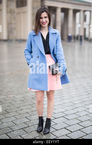 Nina Fakner frequentando Mercedes-Benz della settimana della moda a Berlino, Germania - Jan 20, 2015 - Foto: Pista Manhattan/Tony Haupt Foto Stock