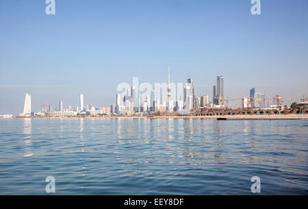 Skyline di Kuwait City, Medio Oriente Foto Stock