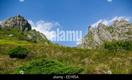 Paesaggio alpino in montagne Ciucas, Romania. Foto Stock