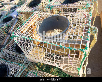 Pila di pesca in legno cantre in Ribadesella porto pubblico Asturias Spagna Europa Foto Stock