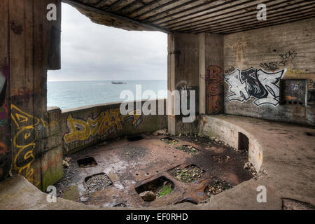 Francia, Bretagna, Finisterre, Crozon Penisola, Pen Hir, guerra mondiale II bunker tedesco Foto Stock