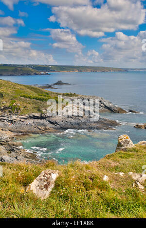 Piccolo punto Cudden vista Praa Sands Mount's Bay Cornwall, Regno Unito Foto Stock