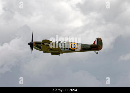 Il Supermarine Spitfire Mk IIA P7350. Foto Stock