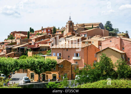 Roussillon è un comune nel dipartimento di Vaucluse nella regione Provenza-Alpi-Costa azzurra nel sud della Francia. Foto Stock