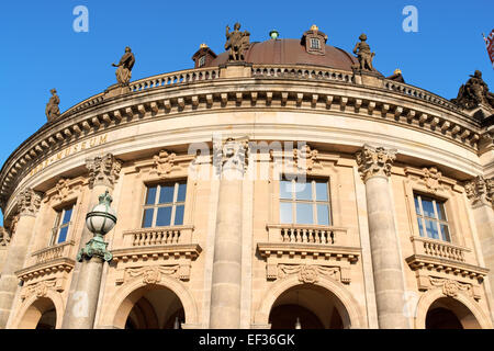 Berlino, Germania - 16 Aprile 2009: Bode Museum sull isola dei musei di Berlino progettato dall architetto Ernst von Ihne. Foto Stock