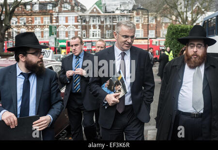 Londra, Regno Unito. Il 26 gennaio, 2015. Ambasciatore di Israele ha Daniel Taub visite comunità ebrea ortodossa di Stamford Hill Credito: Piero Cruciatti/Alamy Live News Foto Stock