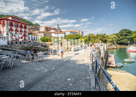 La Mundaka villaggio di pescatori. Golfo di Guascogna, Paesi Baschi Foto Stock