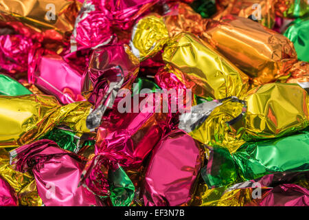 Avvolto ad albero di Natale caramelle Close Up Foto Stock