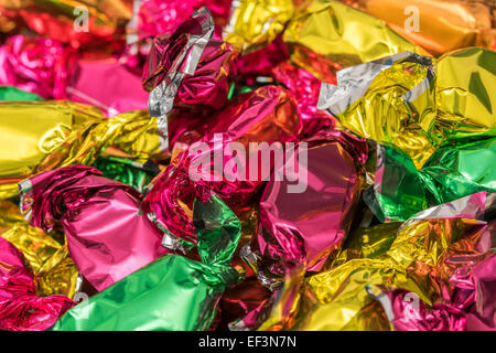 Avvolto ad albero di Natale caramelle Close Up Foto Stock