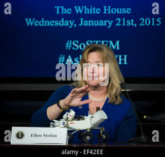 La NASA Chief Scientist Ellen Stofan parla durante l annuale White House stato della scienza e della Tecnologia, Ingegneria e Matematica (SoSTEM) indirizzo, Mercoledì, Gennaio 21, 2015, nel sud Corte Auditorium nell'Eisenhower Executive Office Building sulla Casa Bianca complesso in Washington. Foto Stock